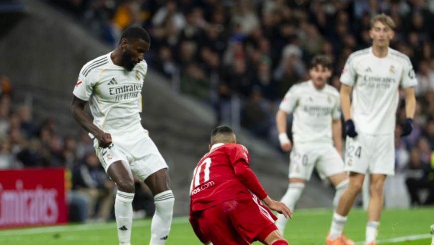 2-0！神锋年度59球平C罗纪录 13.8亿豪门一周三赛全胜 距榜首1分