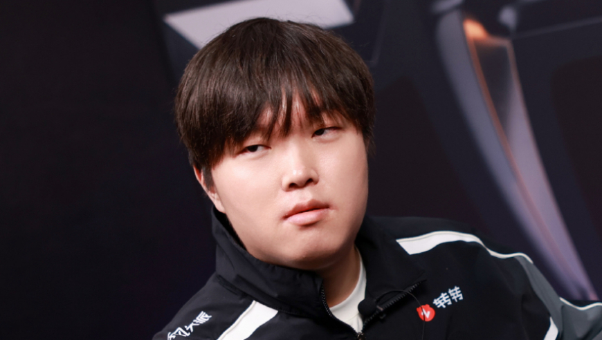 Bin挖掘机犯下低级错误，被单杀后镜头突然给后台，shad0w捂脸偷笑