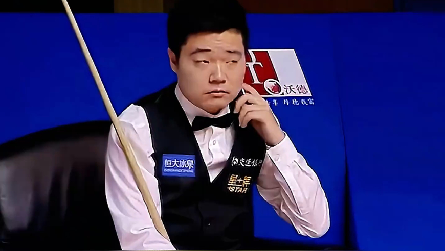 体坛记忆｜ 斯诺克史上最疯狂的反击，丁俊晖狂飙数十杆斯诺克，对手彻底认怂