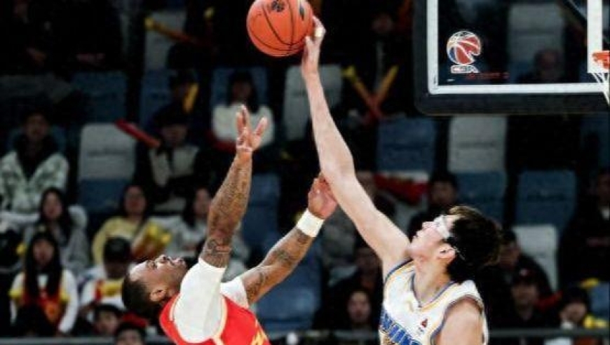 遭双杀，北京队揪出最令人失望之人！拿550万10中2，被胡金秋打爆