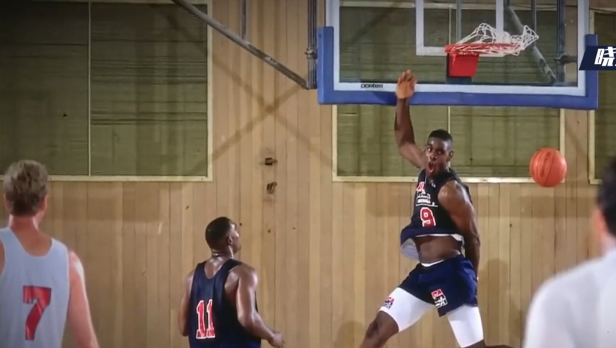 11位名人堂相互仇视，争抢球队最后一攻｜体坛记忆