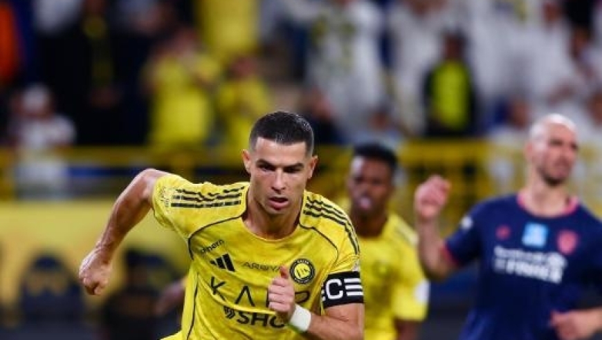 C罗力挽狂澜，梅开二度+读秒绝杀，利雅得胜利2-1豪取7连胜领跑