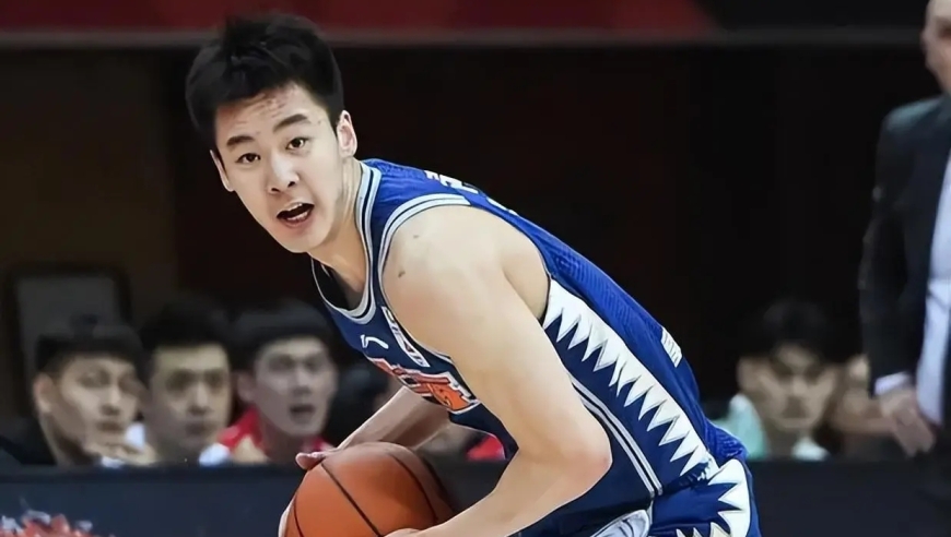 CBA也疯狂！赵睿加盟北京首钢，辽篮拿下郭昊文，王少杰留队广东