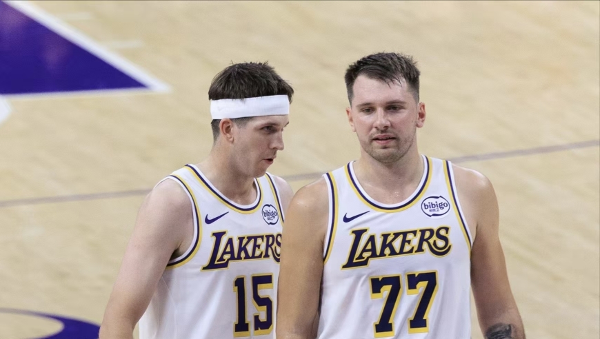 23分惨败火箭！湖人一战被打出3大短板，选错核心了，不是冲冠队