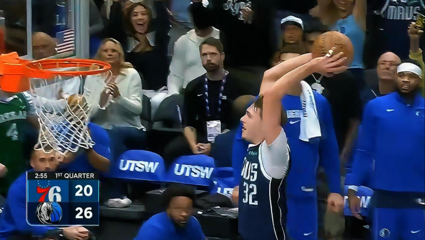 互秀天赋！埃奇库姆与弗拉格各秀单打 弗拉格抢断炸裂双手飞扣