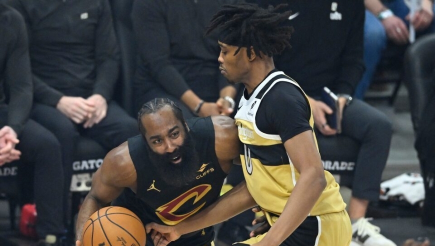 数据帝：哈登一数据变队史首人 26+15+11+9失误！约基奇复制威少