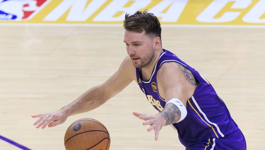 七纪录封神！26岁东契奇开启巅峰期的苗头｜议起复盘