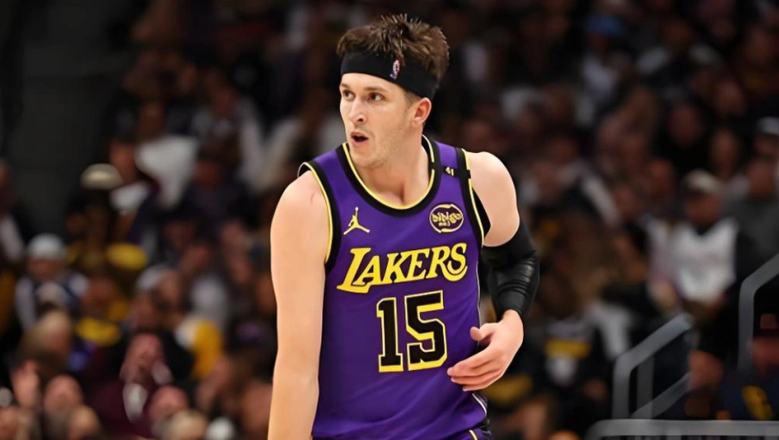 湖人里夫斯vs雄鹿25分8助攻集锦：各种强投+接连喂饼助飞队友