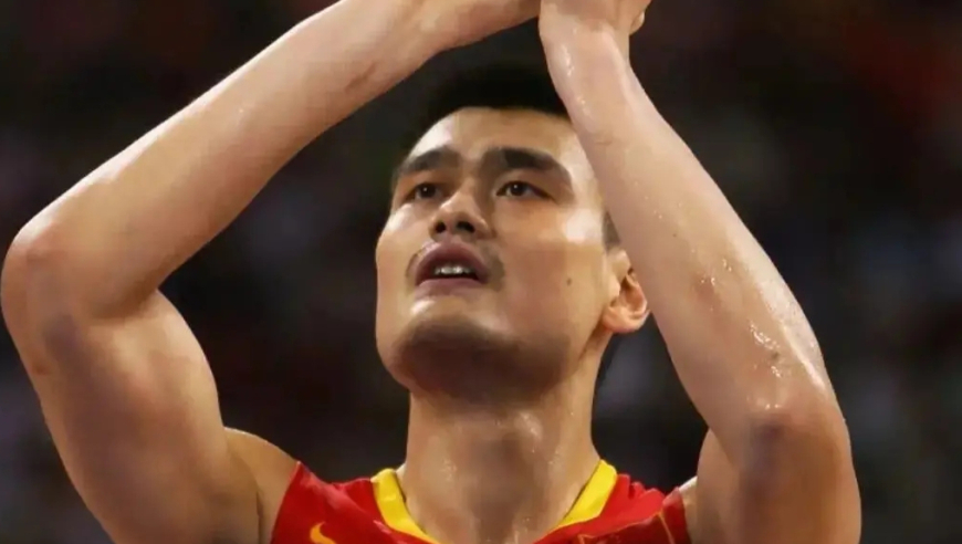 390份简历选中的翻译，更是姚明初入nba的第一位贵人