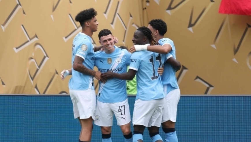 世俱杯：福登传射多库破球荒 刘易斯染红 曼城2-0完胜维达德