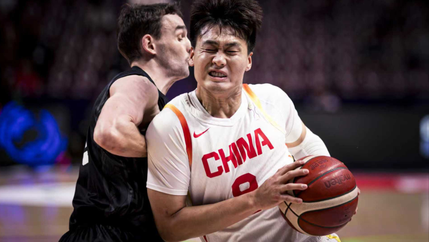 泪目！赵睿最后时刻神仙三分 被换下场后替补席掩面而泣