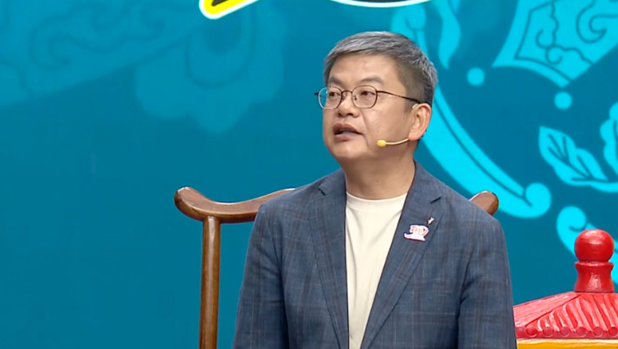 不是胡金秋，也不是王俊杰！苏群道出中国男篮赢球的最大功臣