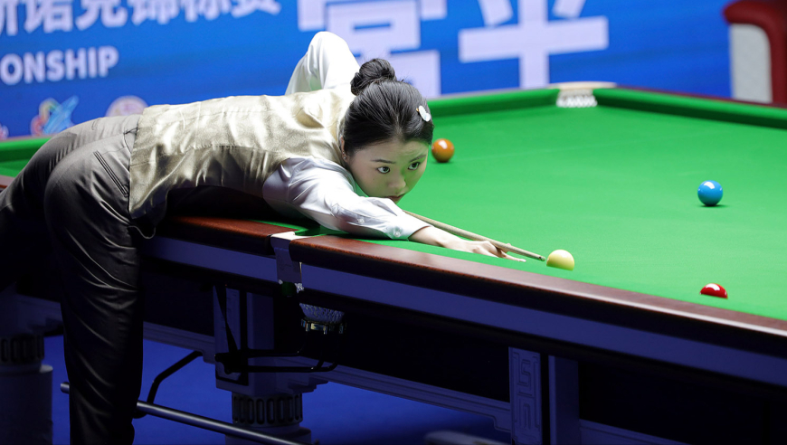 超12分对手不认输 白雨露纵穿全台神奇翻进红球 全场沸腾了