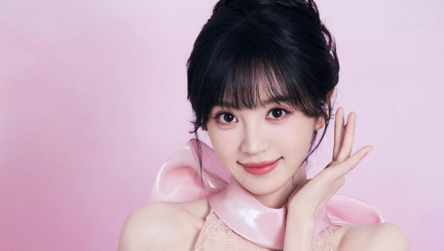 虎扑女神大赛“纸片人”完胜真明星，战鹰笑了，田曦薇哭笑不得！