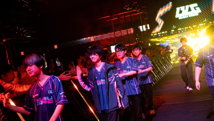 战胜TE，赛后BLG官方返图：继续前进！