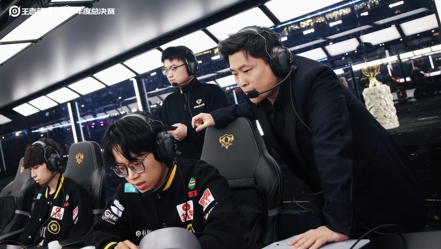 狼队遗憾落败，小胖成赛后吐槽大会首个“锅王”：粉丝提议换打野