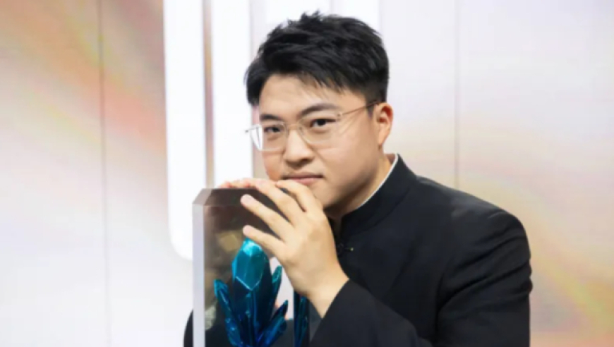 Uzi接受名人堂专访，讨论起洗澡梗，承认是自己的问题