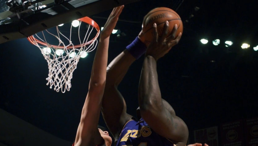 2003年姚鲨首次对决，巅峰奥尼尔被连续封盖｜体坛记忆