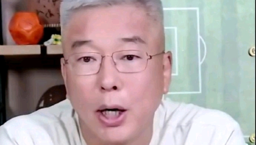 56岁刘建宏遭怒怼：假仁义真歹毒！心里恨苏超 当年怎么吹李铁的？