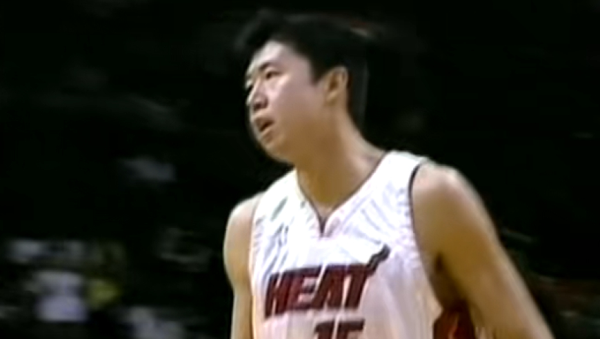 追风少年飘逸进攻！王治郅NBA生涯十佳球！