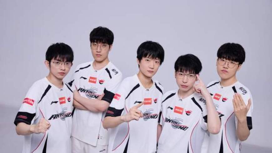 LPL第一赛段：无敌战舰BLG迎来首秀，德杯冠军IG遭遇AL强敌考验