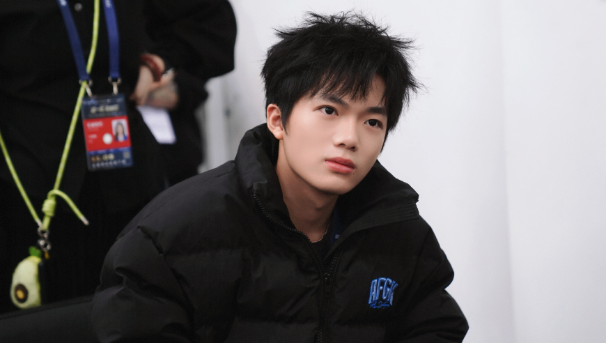 狼队净赚400万，不花一分钱重组夺冠战队，还真别说能对AG带来更大威胁！