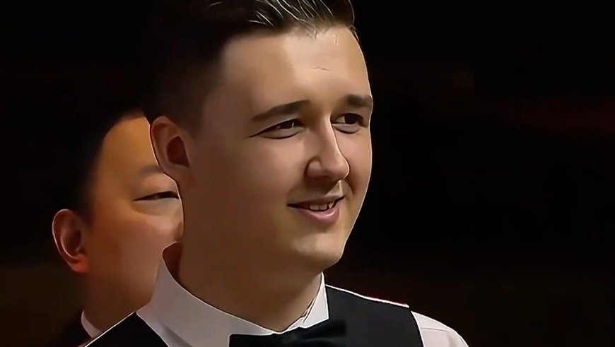 体坛记忆｜ 斯诺克史上最奇葩的球形，堪称百年难遇，裁判看到都忍不住摇头