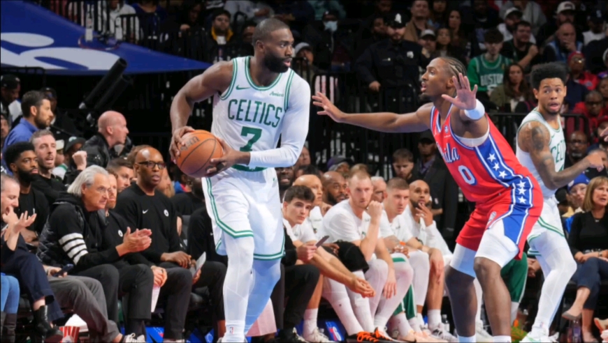 紧张到窒息！慢镜还原绿军76人决胜时刻，马克西失手绝杀