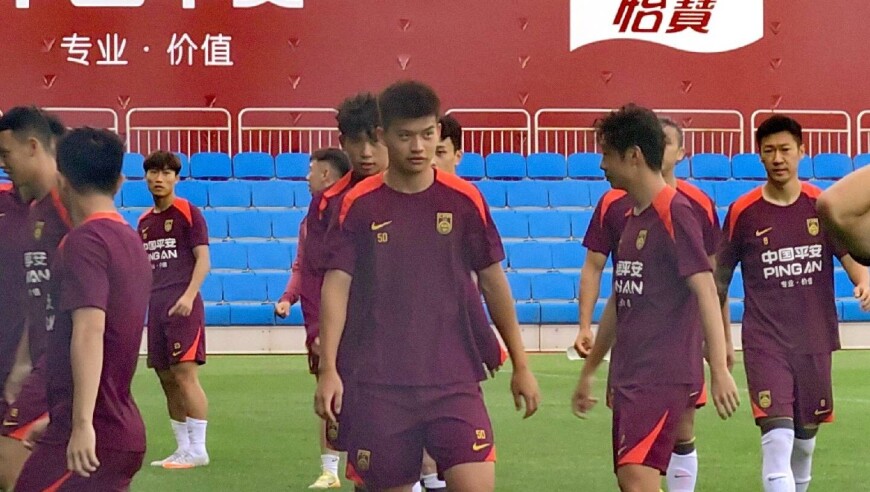 吴少聪因伤离队！国足补招U22队长刘浩帆，已入队参与合练