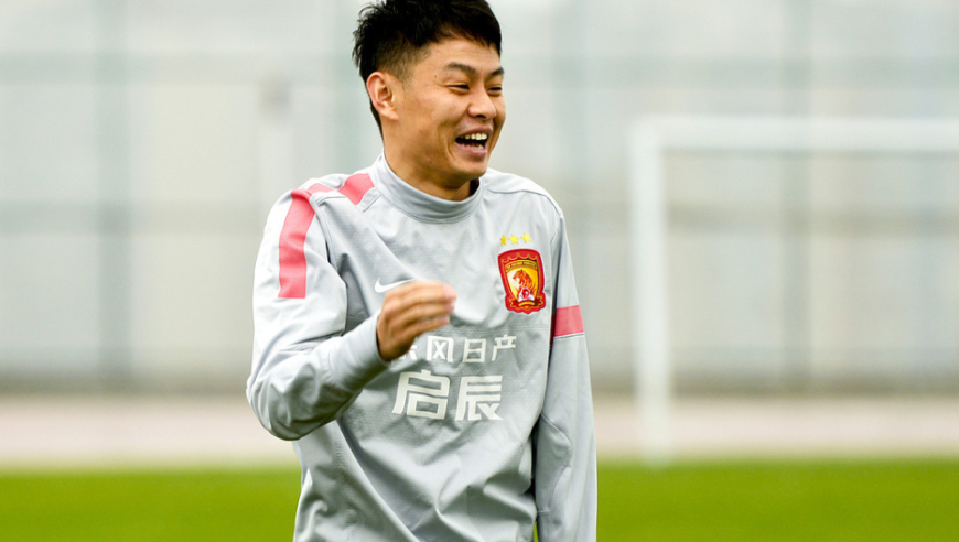 新帅的气魄！邵佳一上任先挖宝：9大广州队旧将领衔国足，球迷直呼&ldquo;DNA动了&rdquo;