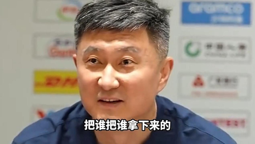 杜锋发布会发飙，反怼记者！球迷为陈家政担心：你可以离开球队了