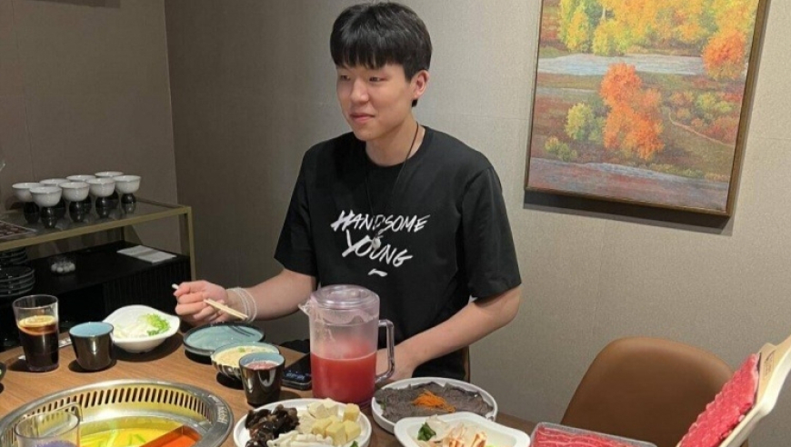 肥牛自由！杨瀚森拉斯维加斯吃中国火锅自助，一人50美元牛羊肉畅吃