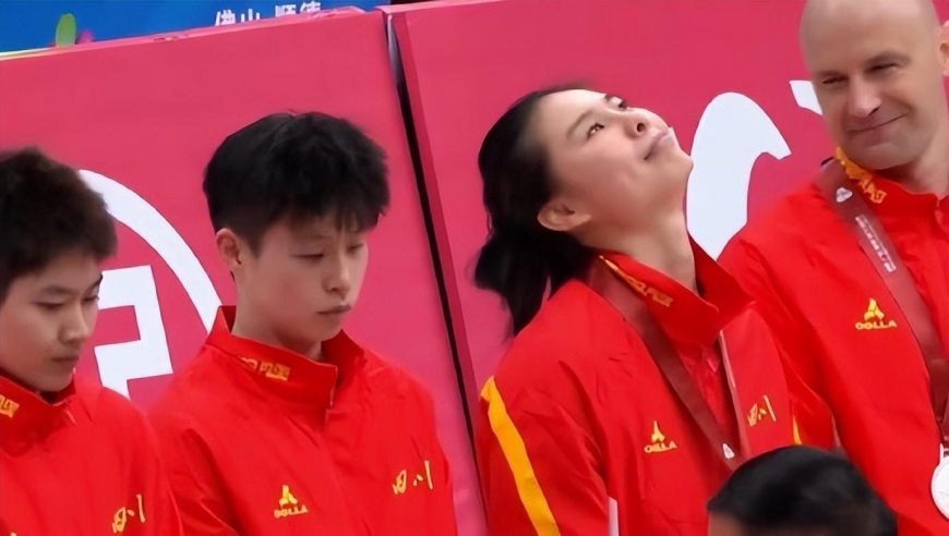 宫鲁鸣真看错人了！全场7中1+4失误葬送冠军，这能是未来扛旗人？