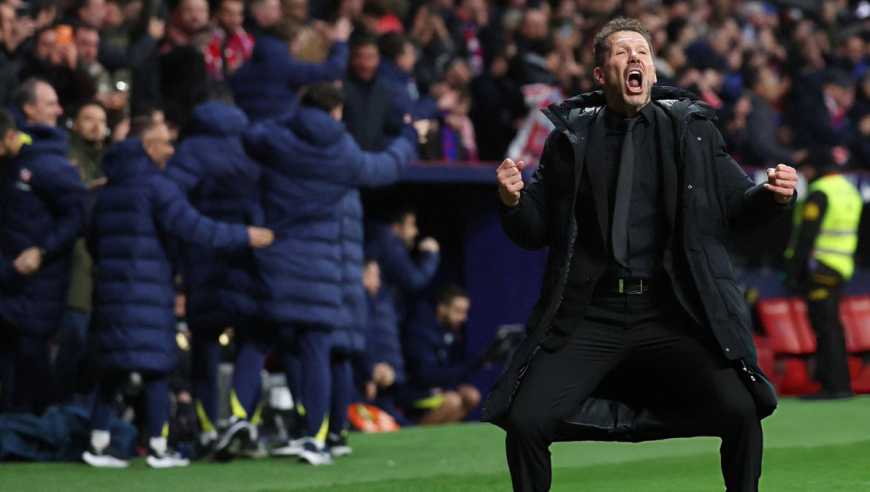 太意外！西蒙尼狂喜庆祝，国王杯马竞开局33分钟进巴萨第三球