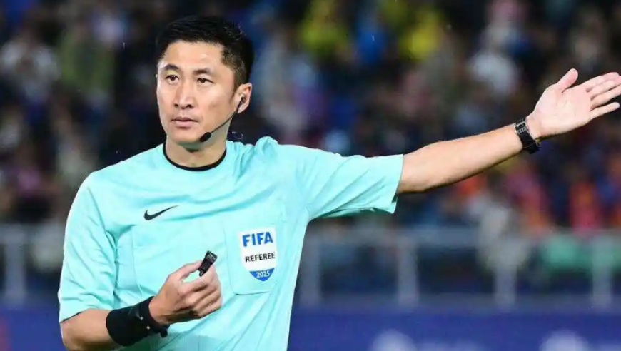 马宁又惹争议，被韩国球星批评，外媒直言：他是中国最差裁判！