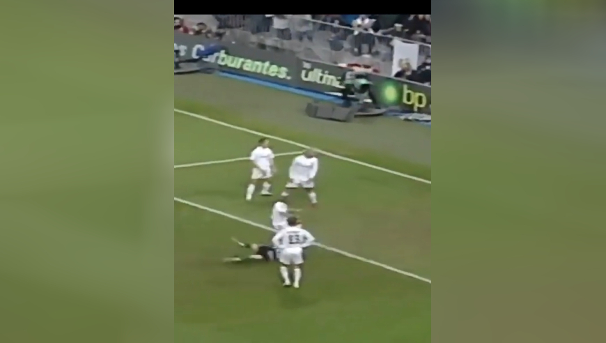 体坛记忆｜盘点罗伯特卡洛斯的八大超级进球！