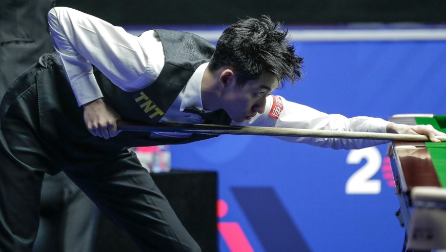 三球贴库，神奇逆转！吴宜泽准度硬吃完成五连鞭，5-2淘汰世界第二！