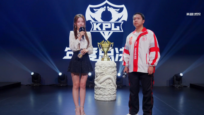 【赛后采访】成都AG超玩会.大帅(孟家俊)：没有沟通上的吧，就是细节上的一些处理（需要优化）