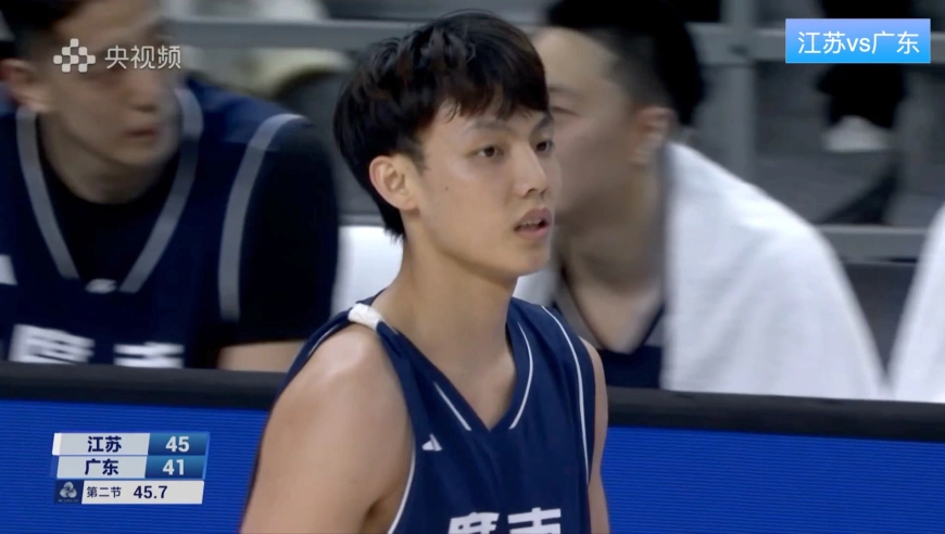 徐杰战江苏29分集锦：轰5记三分 篮下自投自抢真中锋