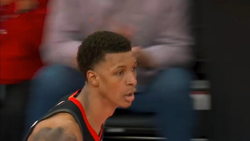 打疯了！火箭末节两分钟狂轰14分 小贾阿门谢泼德联手碾压掘金