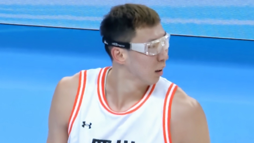 全运会:周琦爆砍28+10，带队94-70胜河南，四川两连胜+小组第一！