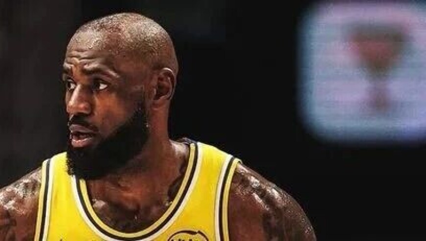 全明星首发悬了，老詹还进不了替补？