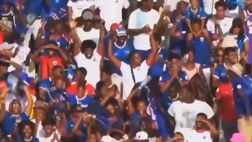 50万人口小国创造足球奇迹，历史首次杀进世界杯正赛！！！