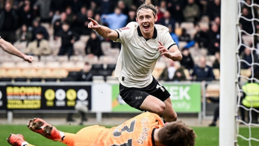 1-0！足总杯造惊天冷门，英甲垫底队掀翻英超劲旅，72年后再进8强