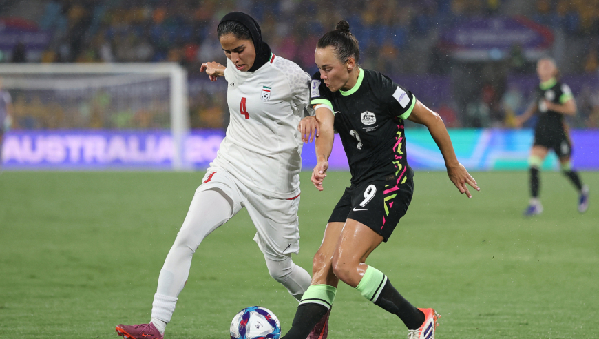 降维打击！澳大利亚女足半场3球踢懵伊朗女足 双方水平差距天差地别