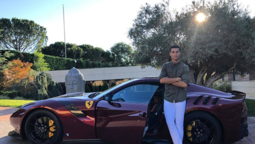 全球收入排第一的运动员：越老越会挣钱，年度吸金约19亿元人民币