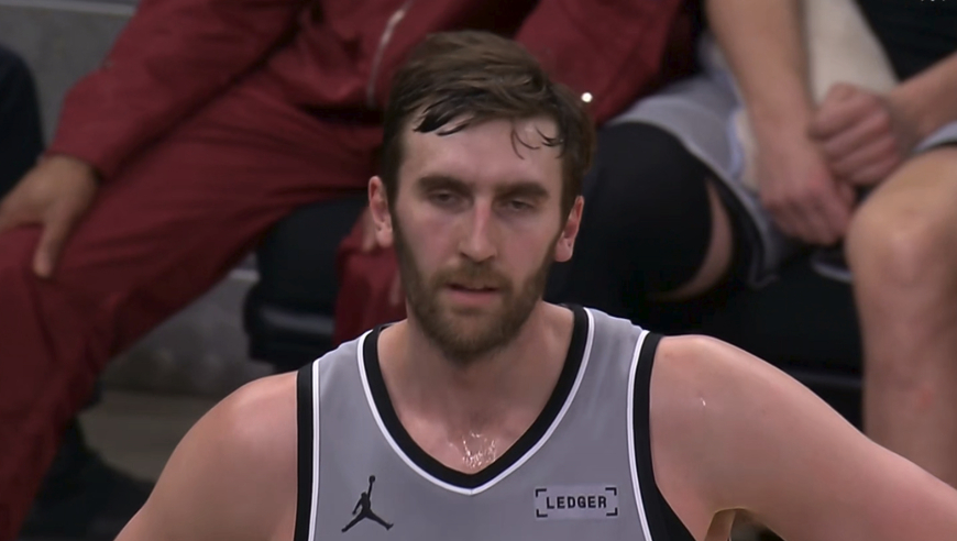 克林根24+12！杨瀚森2+2，开拓者爆冷掀翻马刺，诞生4个不可思议