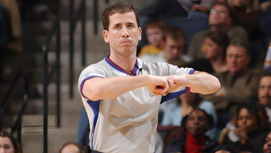 因赌球锒铛入狱妻离子散，NBA第一黑哨如何打烂一手好牌 | 球色生香