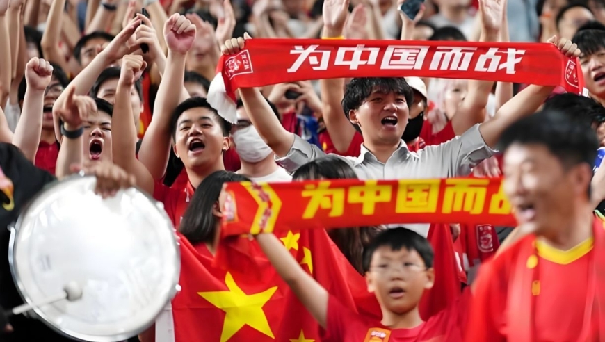 中国球迷发狠：坚决抵制国足赞助商 谁买谁王八 怡宝耐克全不买