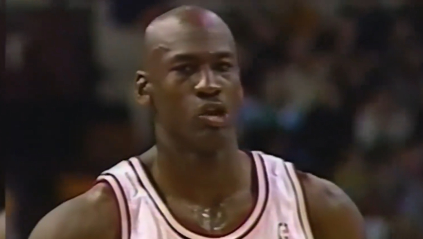 篮球之神｜乔丹要成长，棍棒教育一点也不能少